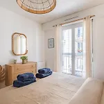 Paris Apartment In The Heart Of 17Th